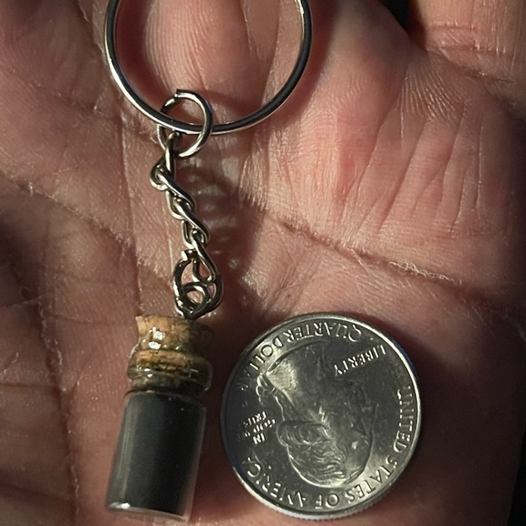 Keychain Cylinder 5G Protection - Picture 3 of 3